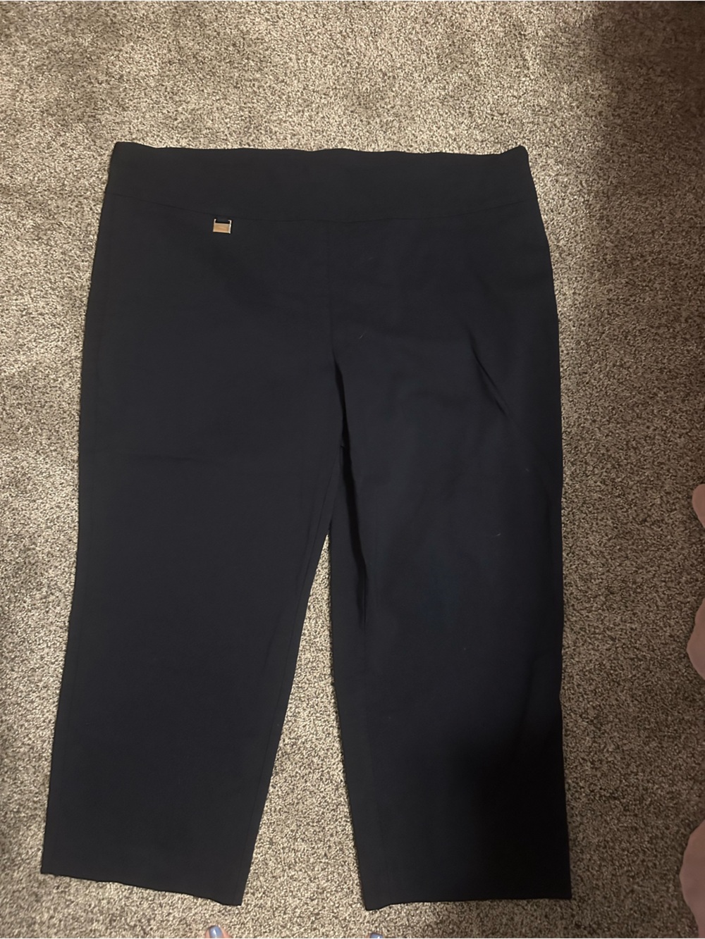 Alfani navy blue  Women's Cropped Ponte Capri Pants